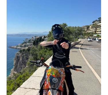 Magnetic Motorcycle Mask with Interchangeable Screen | The Hood®